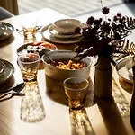Earthen - Natural Luxury Family Retreat With Sauna And Private Garden