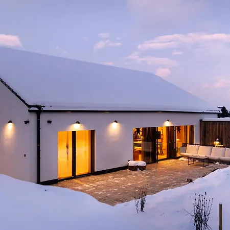 Vakantiehuis Earthen - Natural Luxury Family Retreat With Sauna