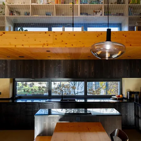 Earthen - Natural Luxury Family Retreat With Sauna And Private Garden Сasa de vacaciones