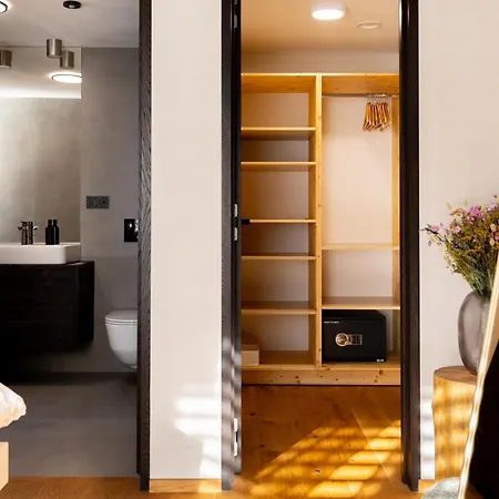 Earthen - Natural Luxury Family Retreat With Sauna And Private Garden *