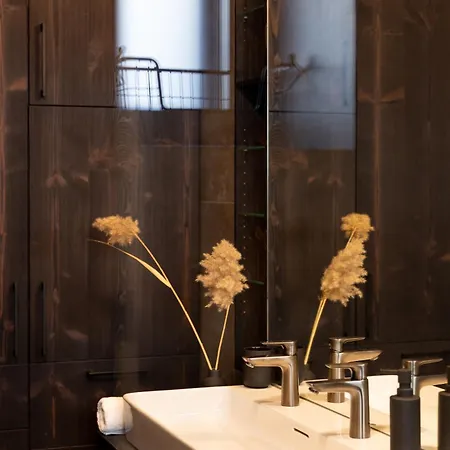 Earthen - Natural Luxury Family Retreat With Sauna And Private Garden *