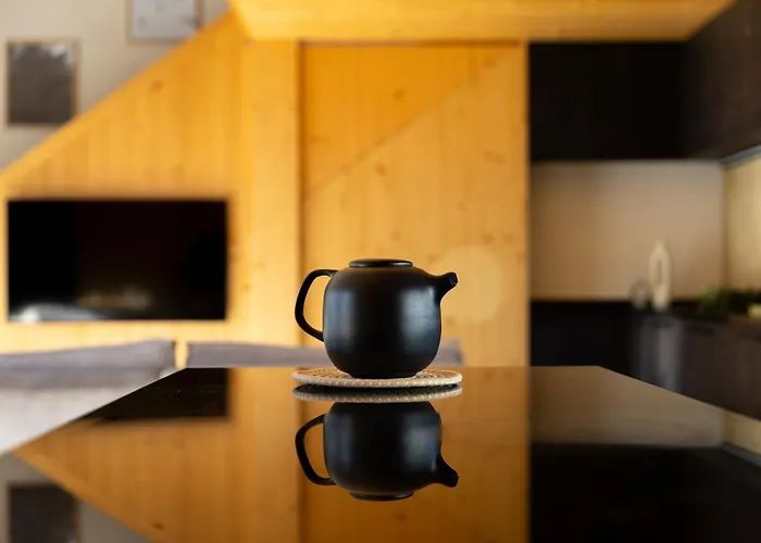 Vakantiehuis Earthen - Natural Luxury Family Retreat With Sauna *