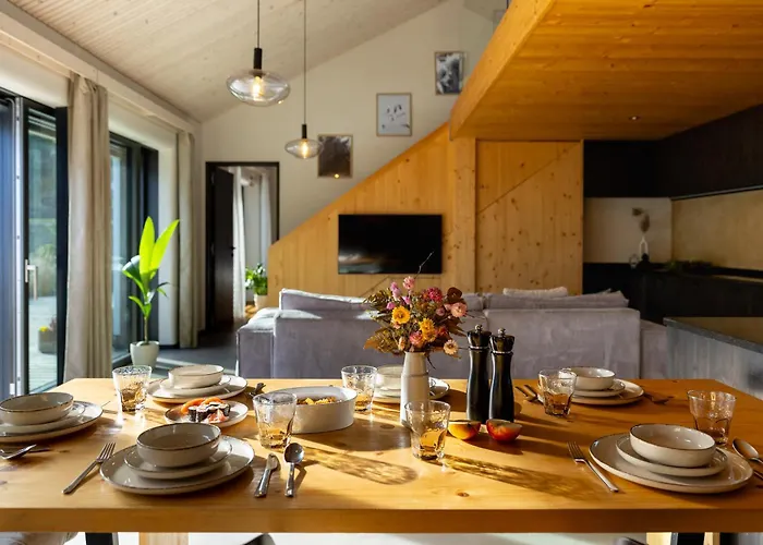 Earthen - Natural Luxury Family Retreat With Sauna *