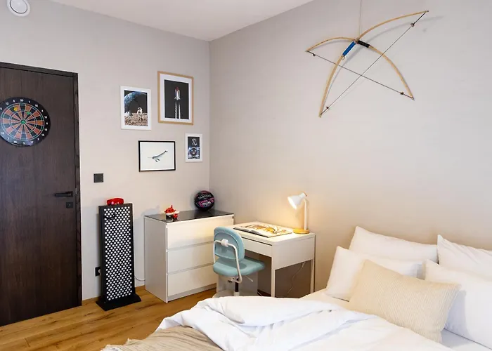 Earthen - Natural Luxury Family Retreat With Sauna Vakantiehuis