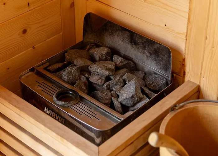 Earthen - Natural Luxury Family Retreat With Sauna